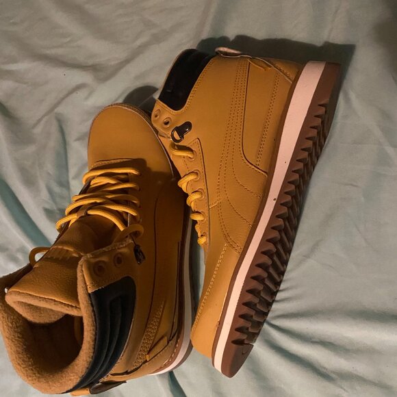 Original Puma leather shoes - Picture 2 of 10